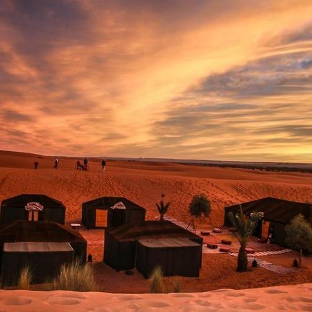 Camp Sahara Holidays Мхамид Екстериор снимка