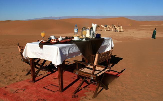 Camp Sahara Holidays Мхамид Екстериор снимка